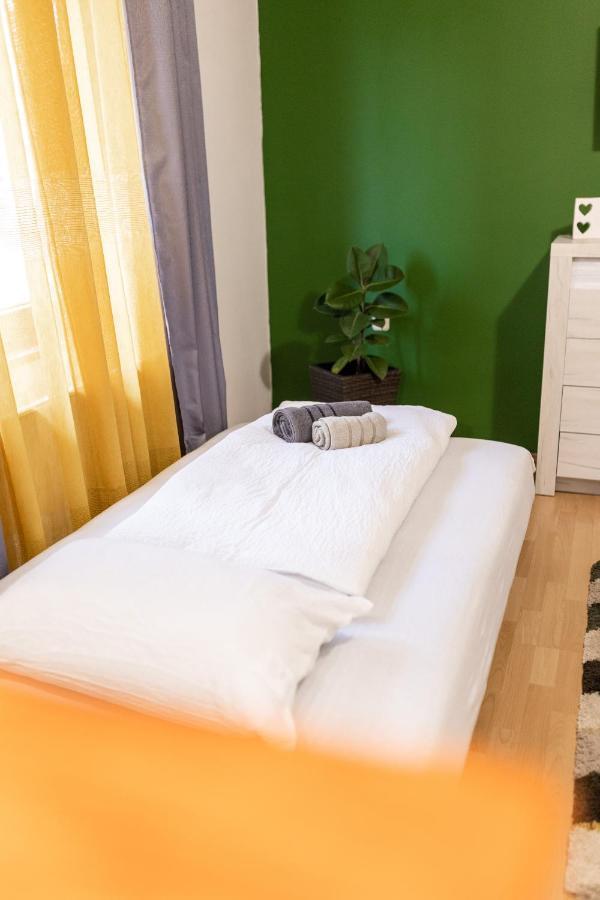 Studio Apartman Planb, Self Check In オシエク エクステリア 写真